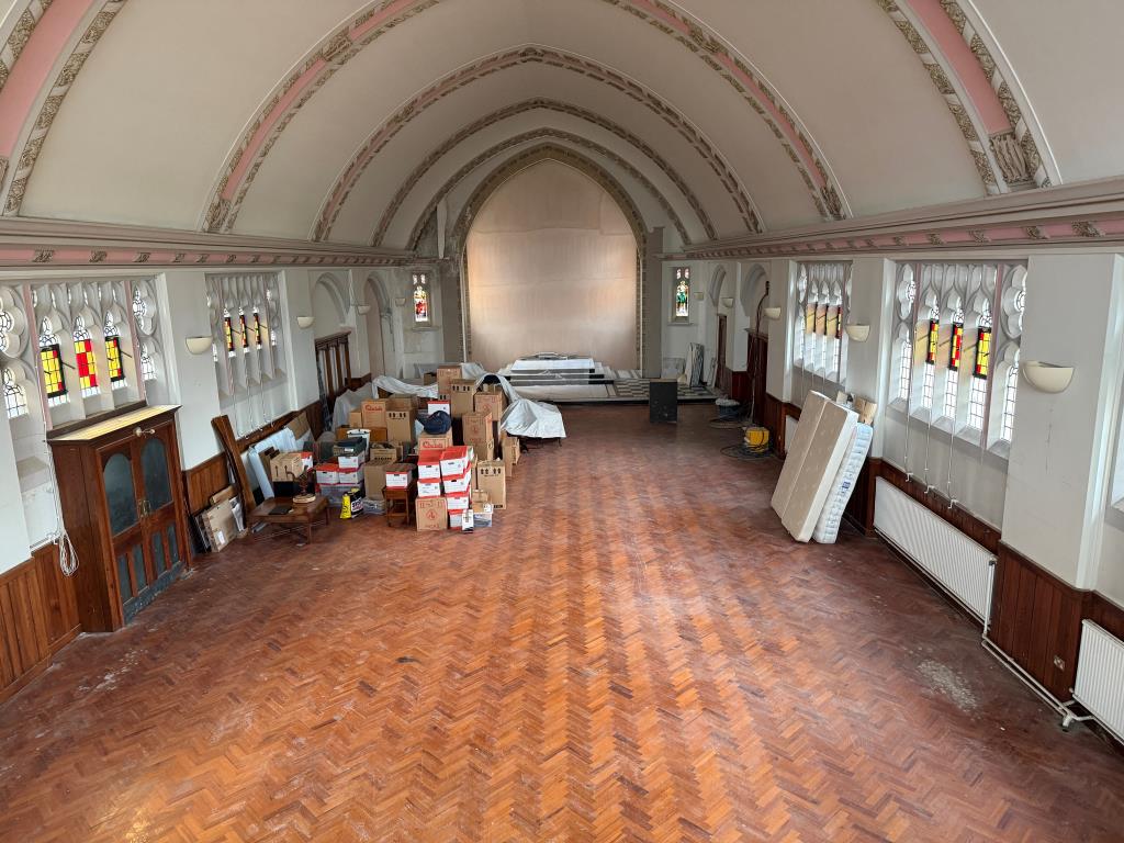 Lot: 64 - GROUND RENT INVESTMENT PLUS VACANT FIRST FLOOR FORMER CHAPEL WITH POTENTIAL - View of church hall from mezzanine floor